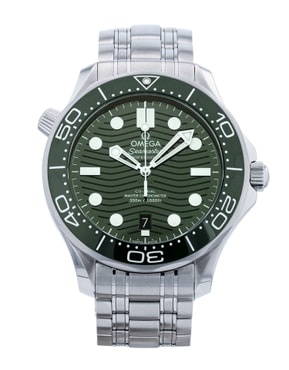 Browse our selection of automatic watches from prestigious brands such as Blancpain, Bell & Ross, Breitling and Rolex.